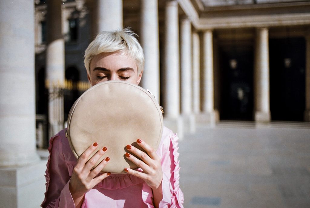 Louvreuse, la marque frenchy de sacs pop et&nbsp;arty