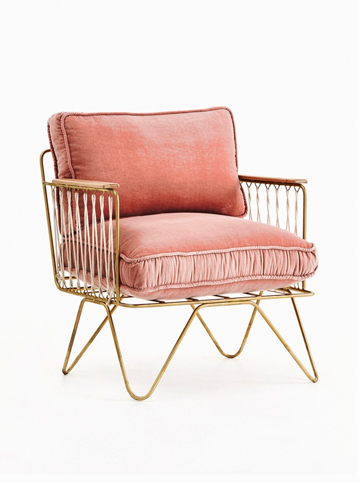 fauteuil-croisette-fer-dore-velours-rose-poudre.5c78c481e238fcf2184b5fe1ede77ef07
