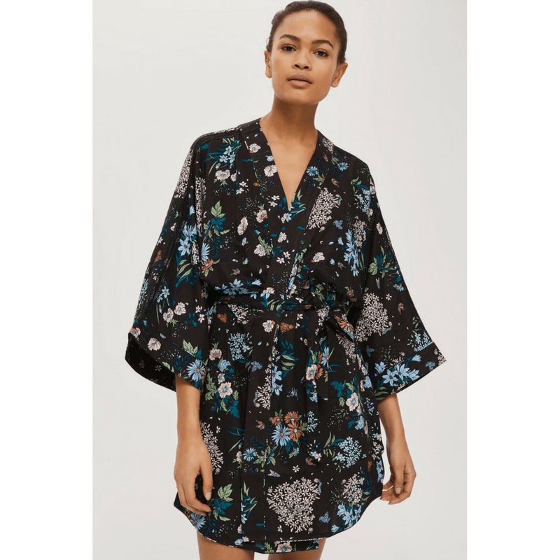 pyjama-style-kimono-robe-de-chambre-fleurs.png