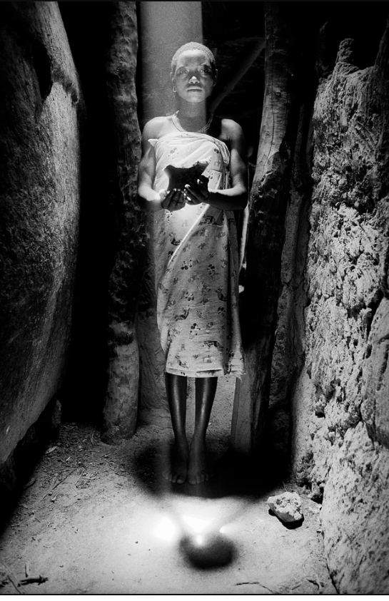 Françoise-huguier-secretes-mali-burkinafaso-1995