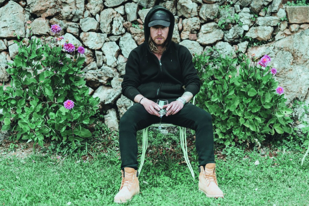 On écoute : l&rsquo;album acoustique de Julien Doré &laquo;&nbsp;Vous & Moi&nbsp;&raquo;