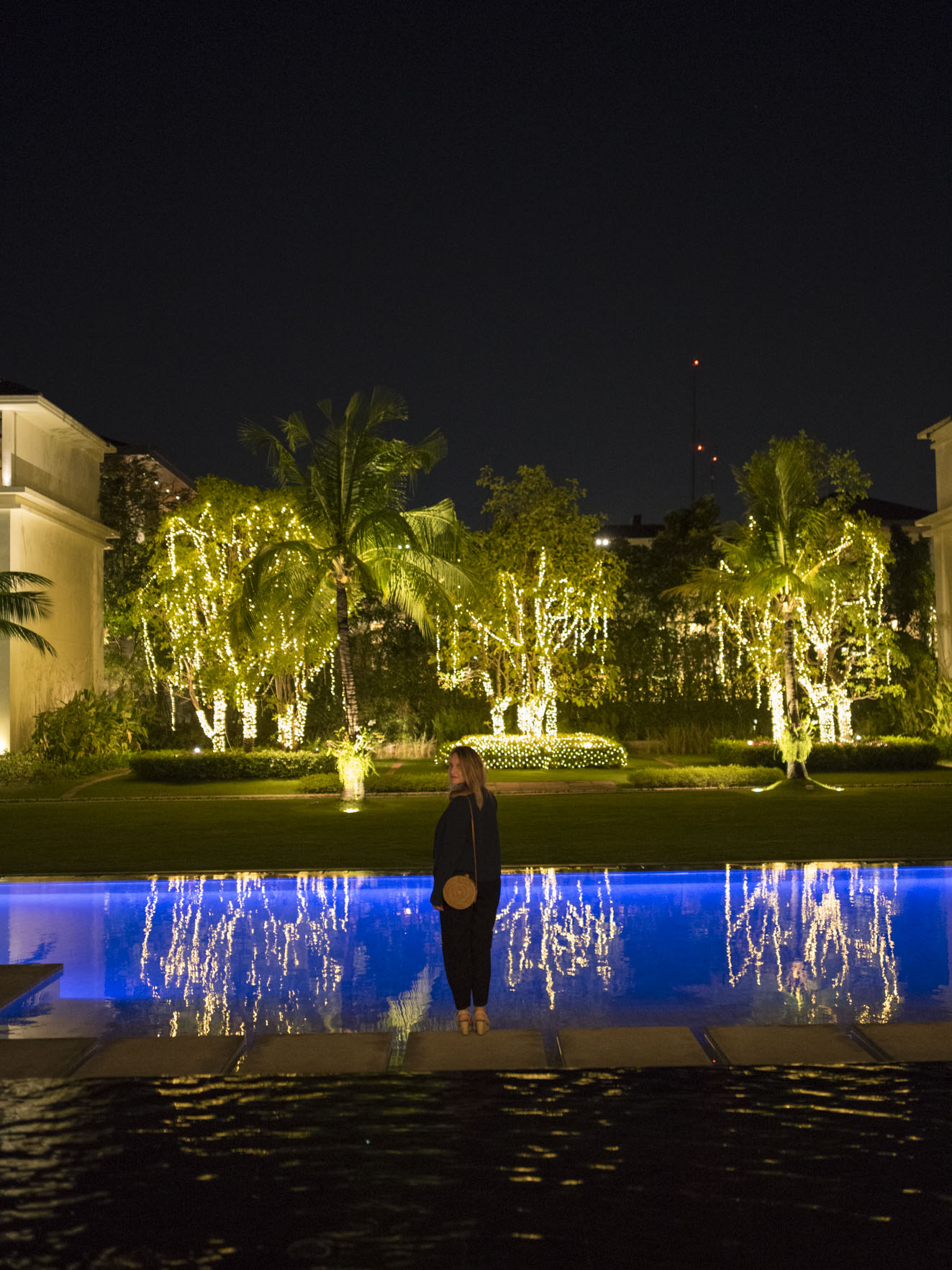 Steph Chermont piscine soirée.jpg