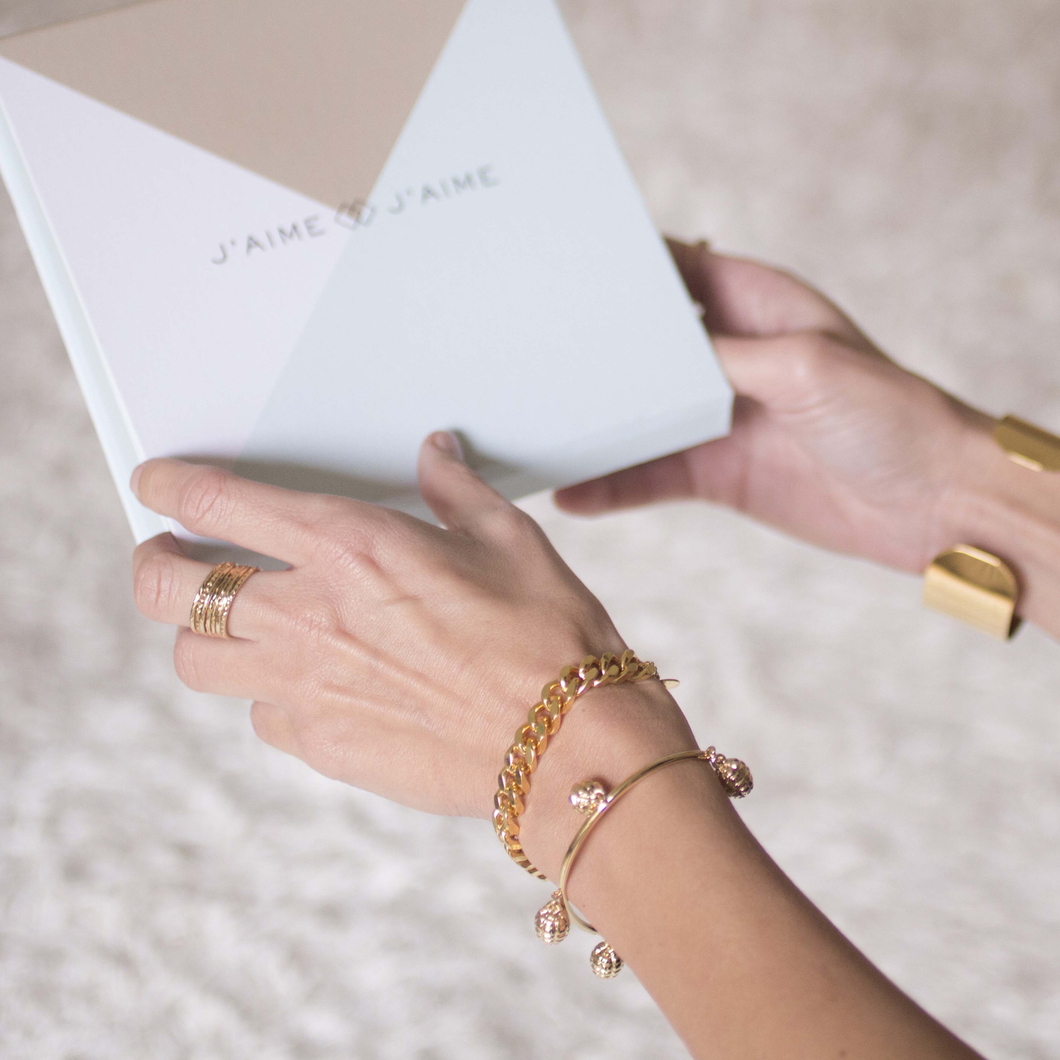 Ecrin_carré-jaime-jaime-box-location-bijoux