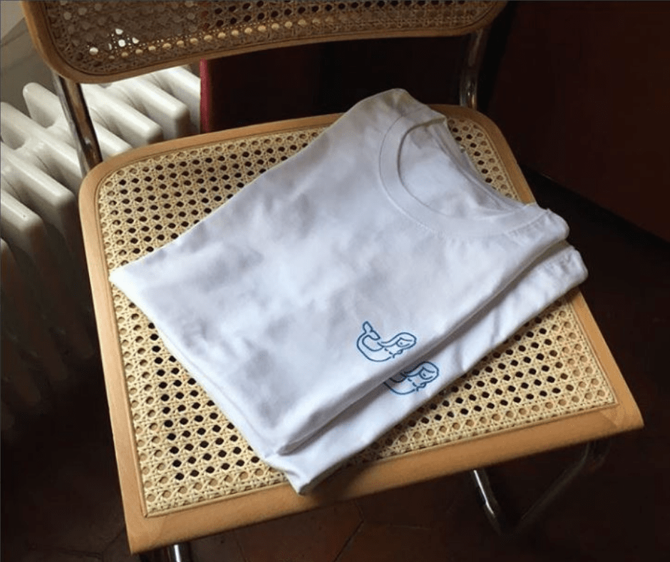 t-shirt-blanc-deteint-solution-recette-grand-mere.png
