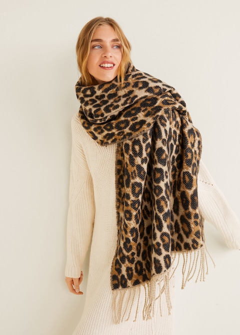 Écharpe léopard Mango 29,99 euros.jpg
