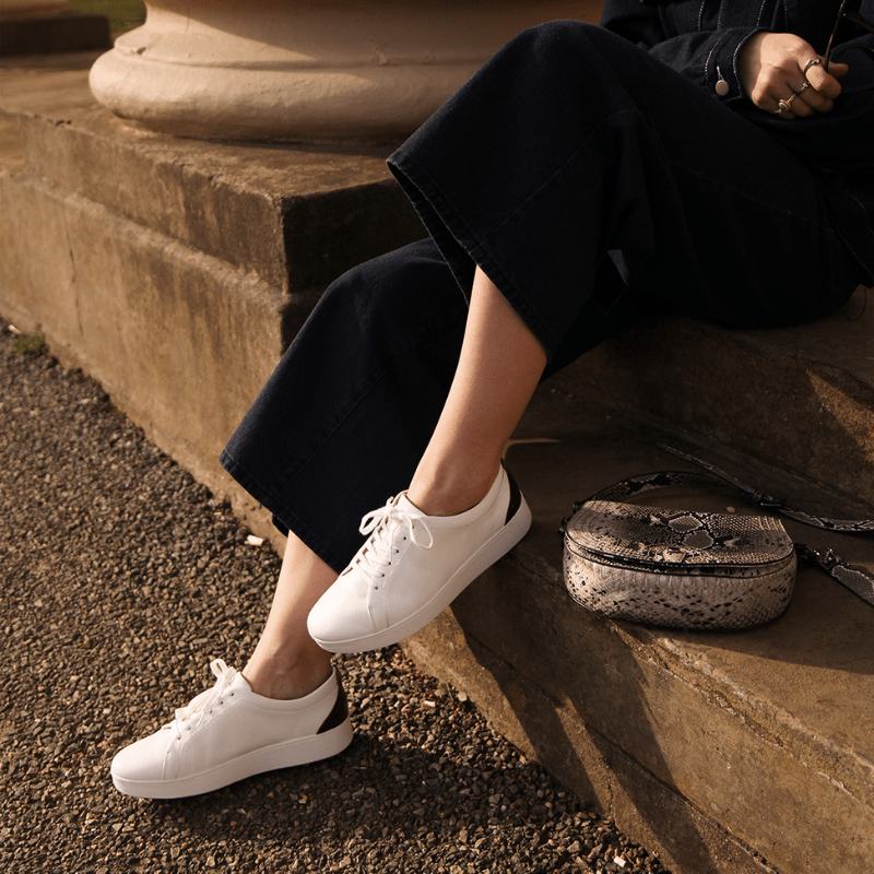 basket-sneakers-blanches-ete-Fit-Flop