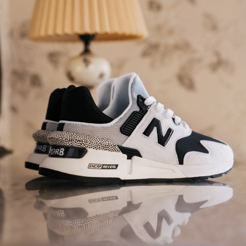 997-Sport-New Balance-sneakers-basket