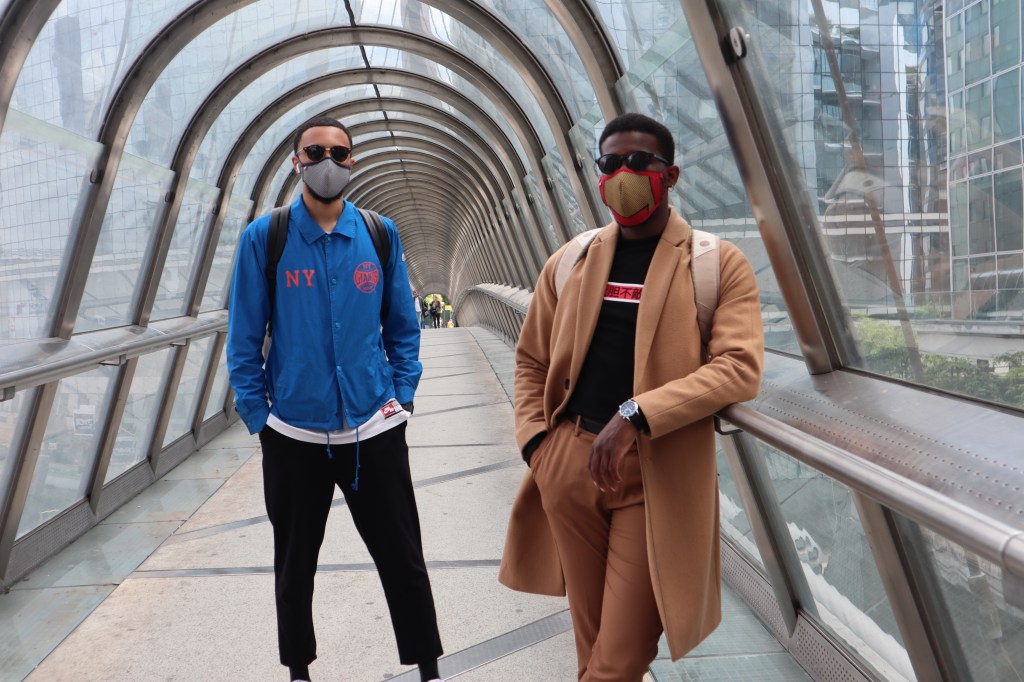 À vélo, à moto, dans les transports ou à pied : je mets mon masque pour lutter contre la&nbsp;pollution