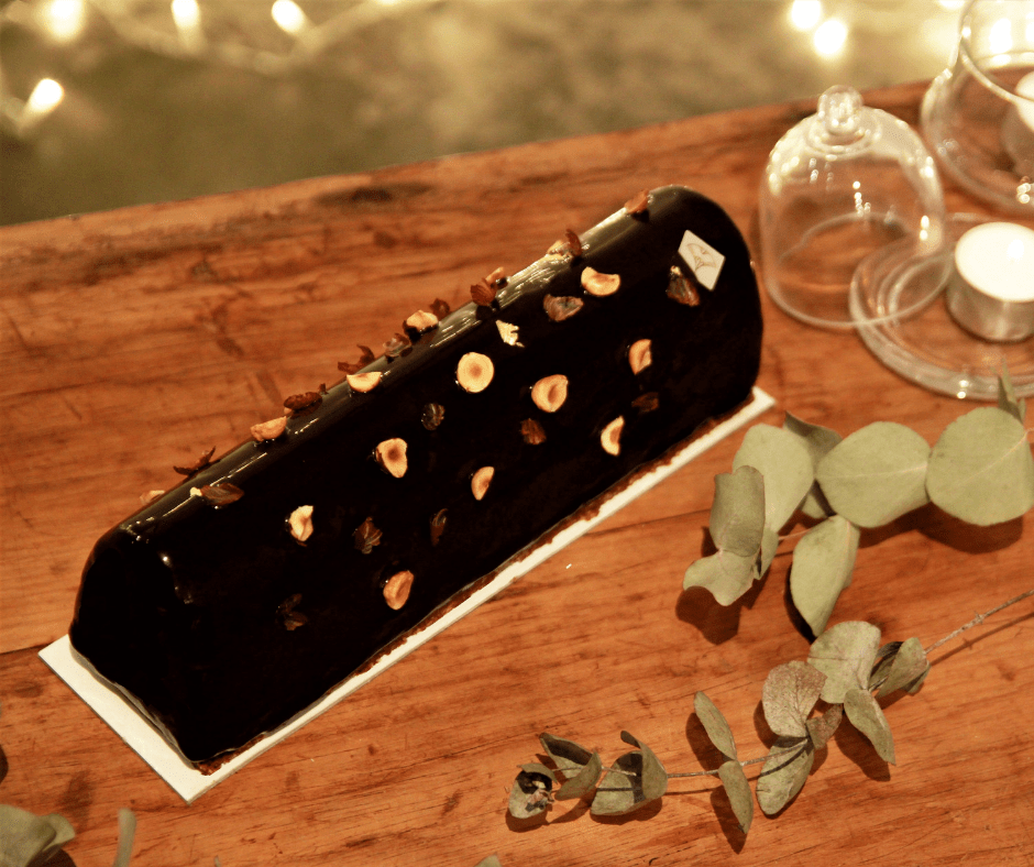 _bûche chocolat-noisette-maison-plume-patisserie-sans-gluten-sucre-ajouté-paris.png