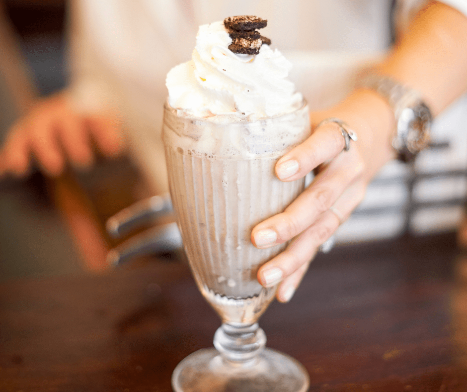 milshake-coffee-parisien-food-american.png