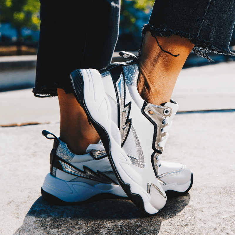 sneakers-blanches-claudie-bons-baisers-de-paname