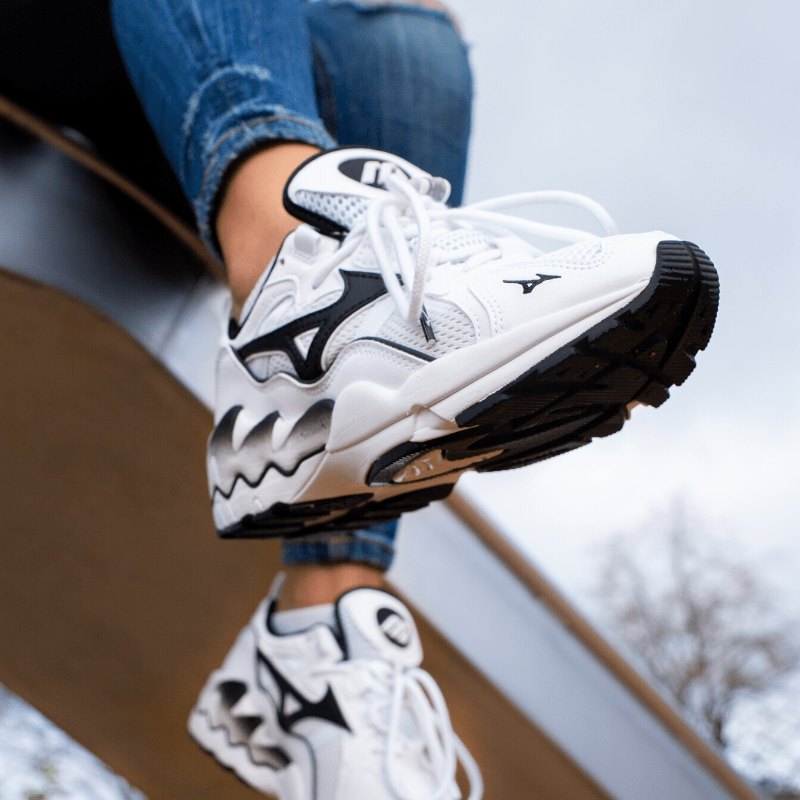 sneakers-blanches-mizuno-wave-rider-1