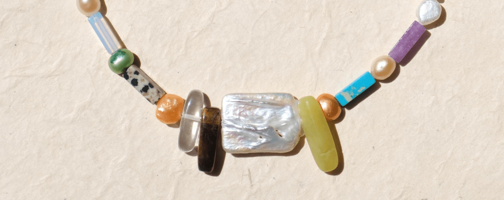 Bouquet, la marque de colliers qui fait vibrer les couleurs de l’été